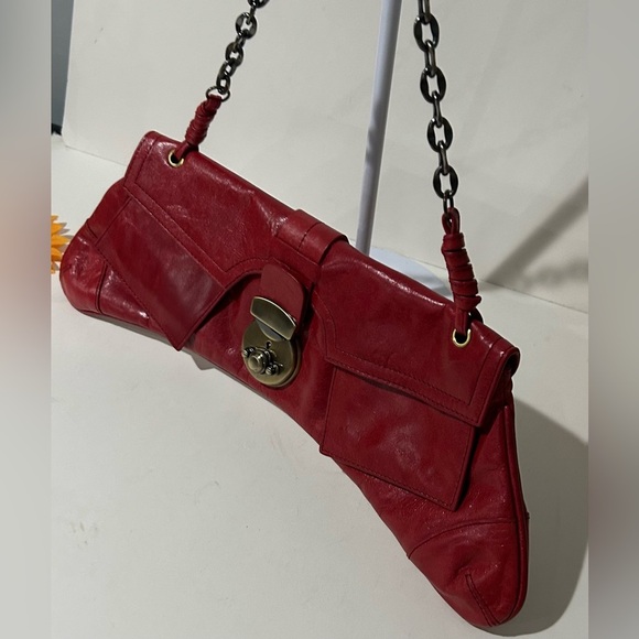 Trina Turk Elegant Red Leather shoulder bag Clutch with Chain strap NWT - Picture 3 of 11